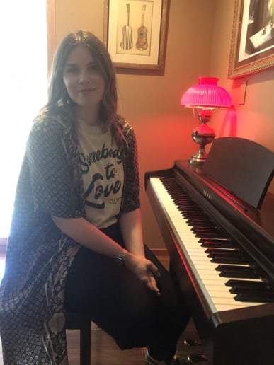 Gallery photo 2 of PDX Piano Artist - Annie Kehoe