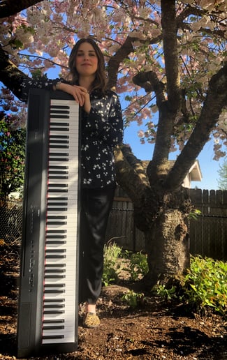 Gallery photo 4 of PDX Piano Artist - Annie Kehoe