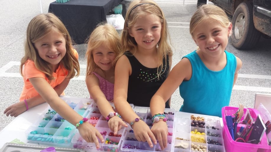 Gallery photo 1 of Peace Love Beads Parties