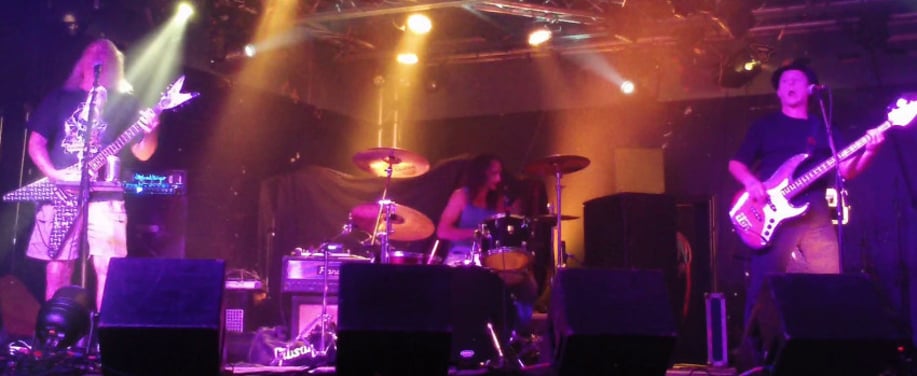 Gallery photo 1 of Peace On You