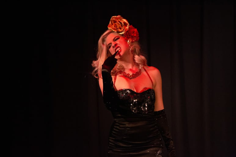 Gallery photo 2 of Pearl Buttons Burlesque