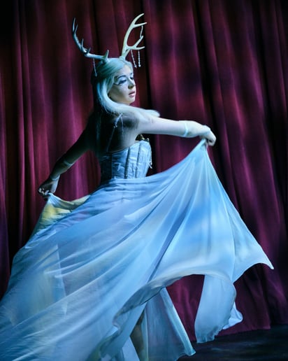 Gallery photo 5 of Pearl Buttons Burlesque