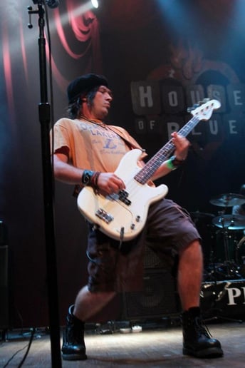 Gallery photo 9 of Pearl Gem - The Ultimate Pearl Jam Tribute