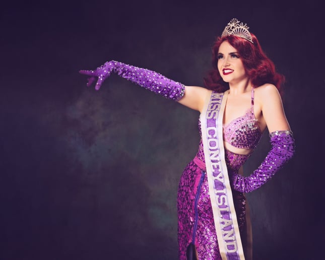 Gallery photo 3 of Pearls Daily Burlesque