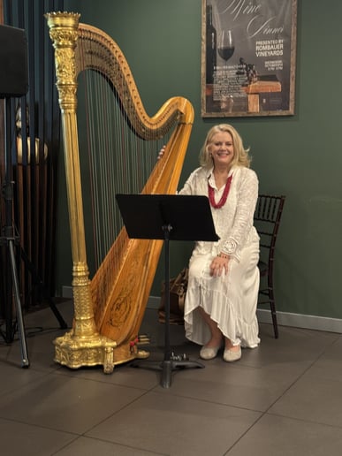 Gallery photo 8 of Peggy Skomal Harpist & Ensembles