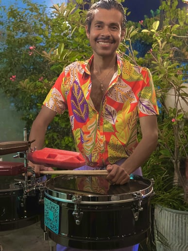 Gallery photo 7 of Hussein DJ Percussionist Show