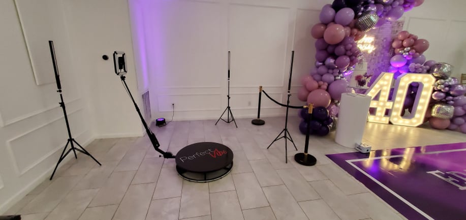 Gallery photo 2 of Perfect Vibe | 360 Photo Booth