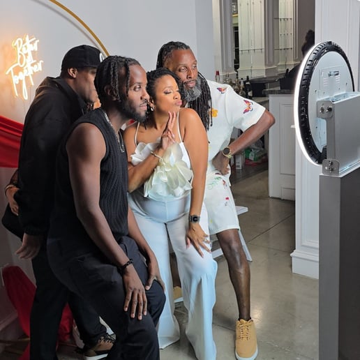 Gallery photo 1 of Perfect Vibe TX Photo Booth