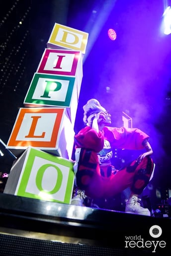 Gallery photo 2 of Performers and Greeters With Your Logos