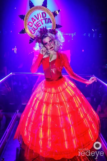 Gallery photo 4 of Performers and Greeters With Your Logos