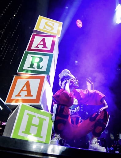 Gallery photo 2 of Performers and Greeters With Your Logos