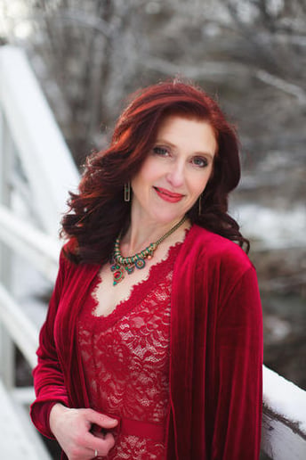 Gallery photo 1 of Performing Songwriter Heather Platts