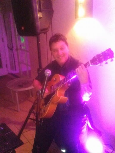 Gallery photo 6 of PM Jazz Guitar - Solo, Duo, & Trio