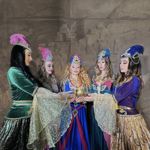 Gallery photo 3 of Persian Traditional Dance
