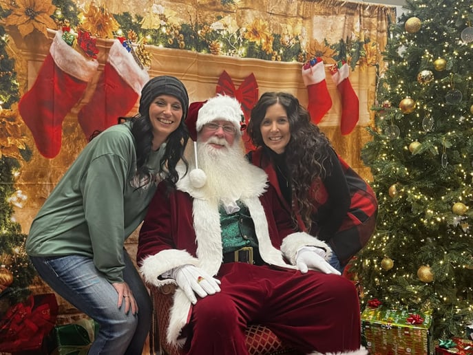 Gallery photo 19 of Personal Santa Photos with Santa Mark