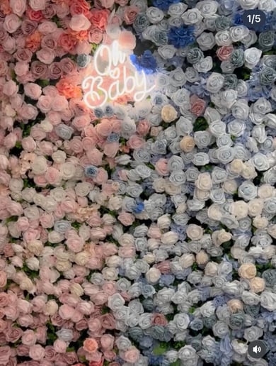 Gallery photo 2 of Petals & Pose Flower Walls