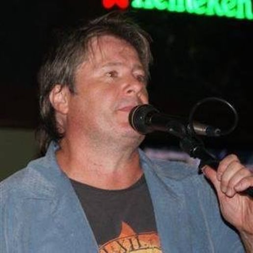 Gallery photo 7 of Pete Glaze