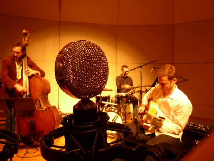 Gallery photo 4 of Pete Smyser - solo guitar, duos and ensembles