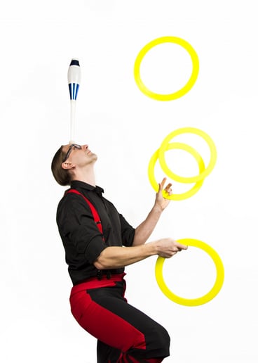 Gallery photo 12 of Peter Brunette - Juggler