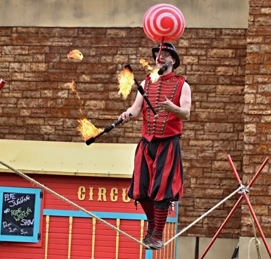 Gallery photo 18 of Peter Brunette - Juggler