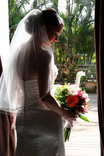 Gallery photo 1 of Peter Estenoz Photography/EZ Weddings In Paradise