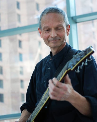 Gallery photo 1 of Peter Kienle - Solo Guitar