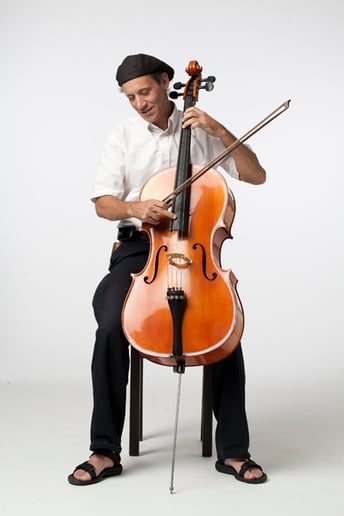 Gallery photo 3 of Peter Lewy Cellist