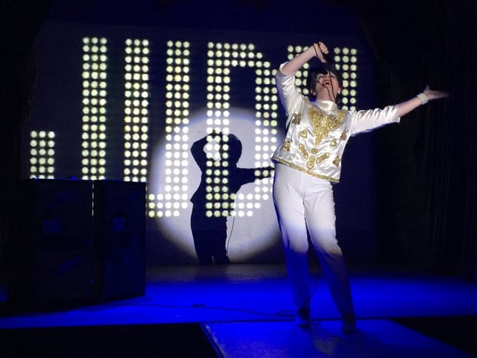 Gallery photo 4 of Peter Mac as Judy Garland & 30 More Women