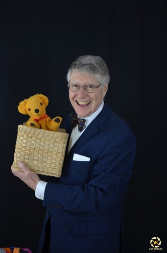 Gallery photo 7 of Peter Rooke - Fun Magic Shows