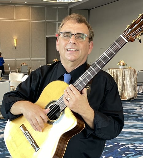 Gallery photo 2 of Peter Simms - Guitarist