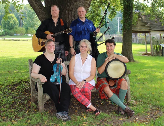 Gallery photo 4 of Peter Walker - Am Bogha Dubh (The Black Bow)
