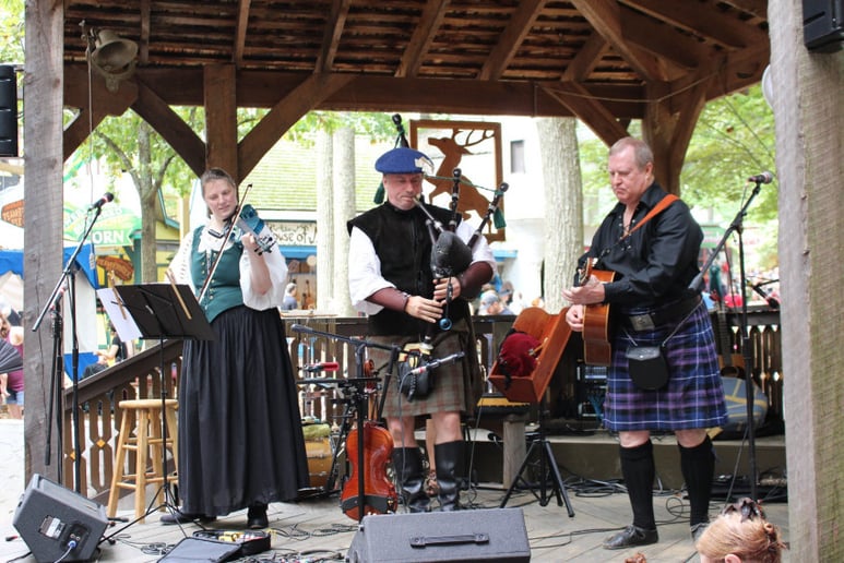 Gallery photo 7 of Peter Walker - Am Bogha Dubh (The Black Bow)