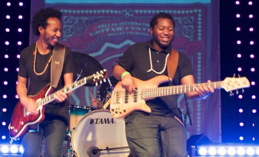 Gallery photo 3 of Peterson Brothers Band