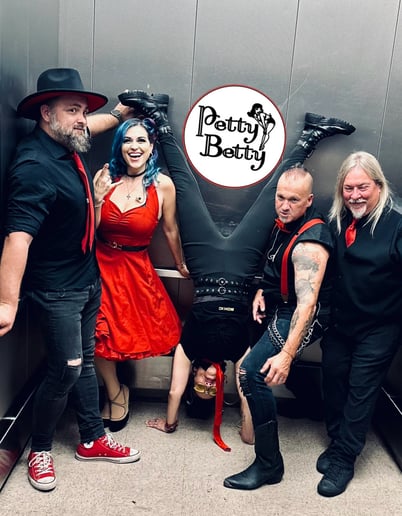 Gallery photo 6 of Petty Betty