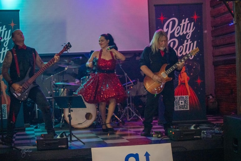 Gallery photo 10 of Petty Betty