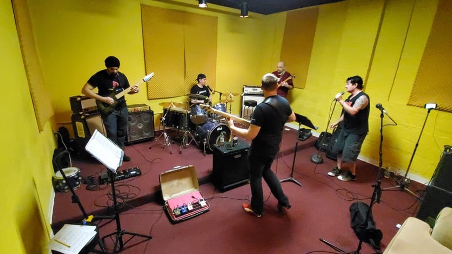 Gallery photo 1 of Phantom Lords : A Tribute to Metallica
