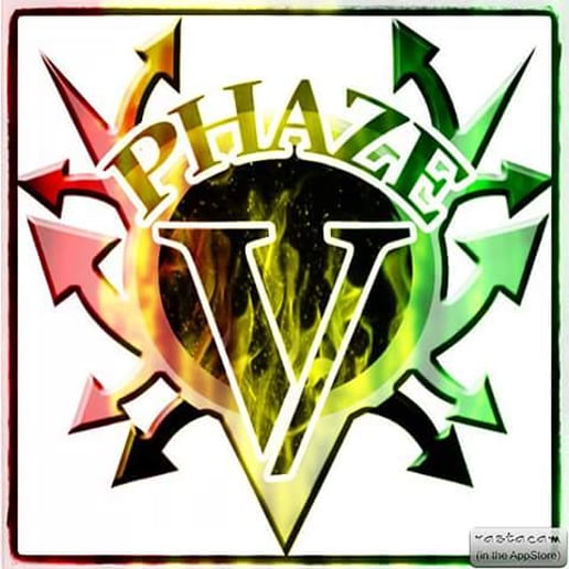 Gallery photo 3 of Phaze V