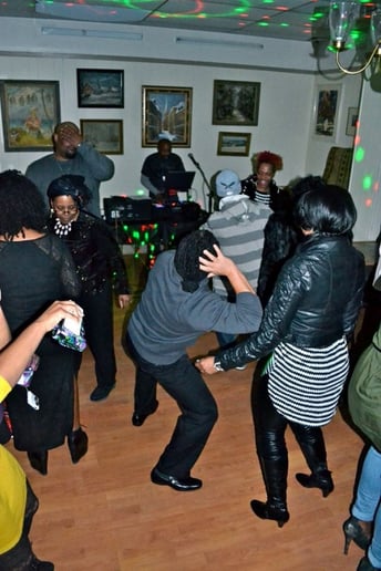 Gallery photo 1 of Phila Noize Entertainment DJ's
