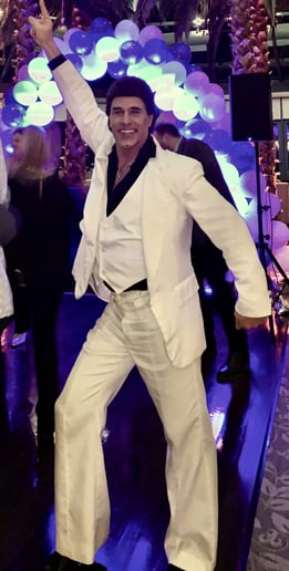 Gallery photo 2 of John Travolta Impersonator / Lookalike