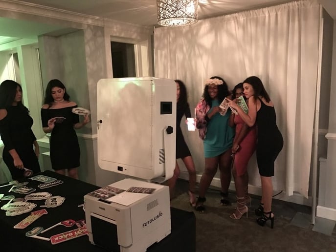 Gallery photo 4 of Photo Booth by Joey B