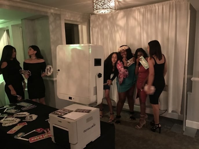 Gallery photo 5 of Photo Booth by Joey B