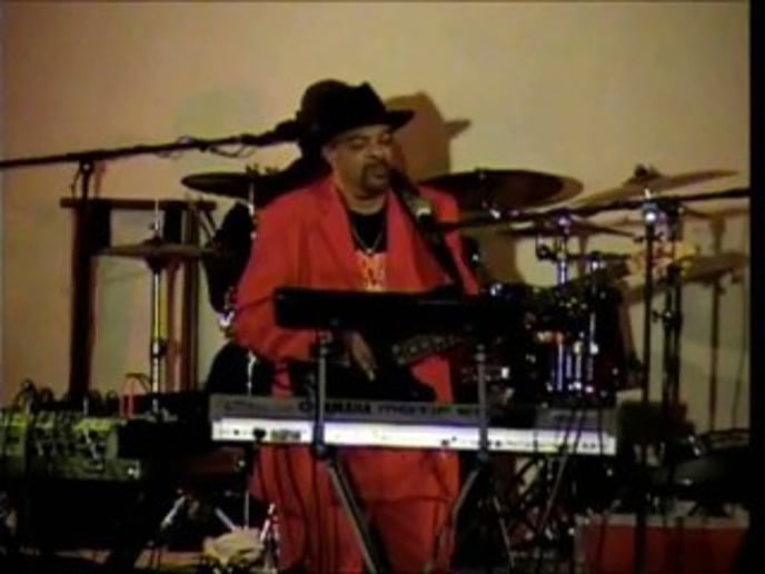 Gallery photo 1 of Phunkplayah