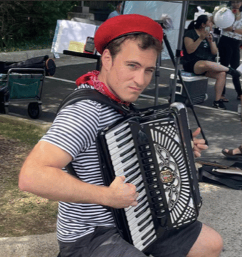 Gallery photo 4 of Justin's Piano, Accordion, and Small Ensembles