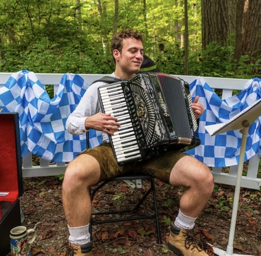 Gallery photo 10 of Justin's Piano, Accordion, and Small Ensembles