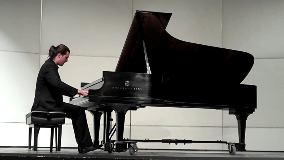 Gallery photo 1 of Pianist for Weddings & Events