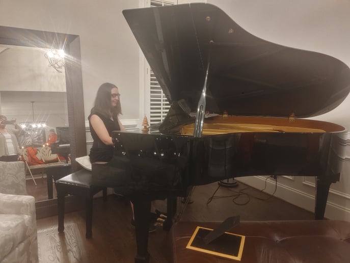 Gallery photo 1 of Piano Entertainment by Yana Sorokina