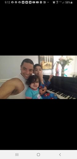 Gallery photo 33 of Piano Man Dan