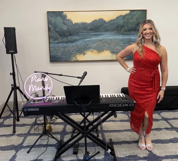 Gallery photo 8 of Piano Mandy