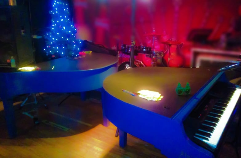 Gallery photo 22 of Piano Punch