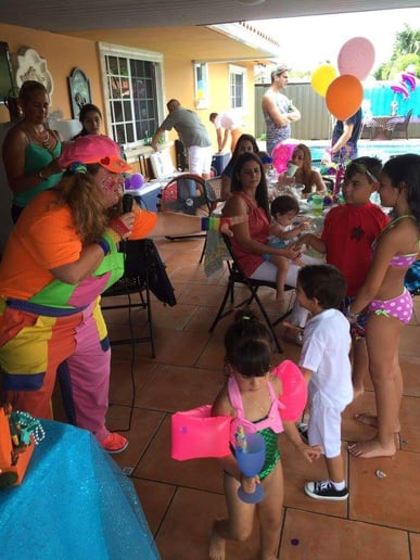 Gallery photo 4 of Picolina the Clown